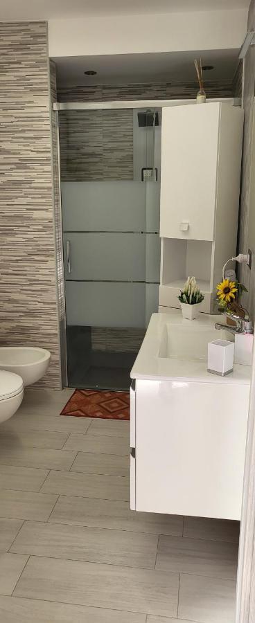 Holithªy Molª Bed and Breakfast Mola di Bari Exteriör bild