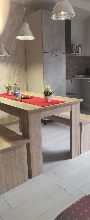 Holithªy Molª Bed and Breakfast Mola di Bari Exteriör bild